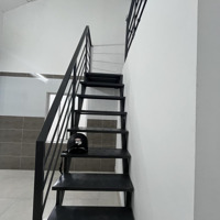 Sập Hầm - Chỉ 2,050 Tỷ, Nhà Gác Lửng -Diện Tích55M2, Phạm Văn Nghị - Ngay Chợ Tân Lập - Gần Tttp