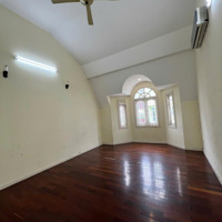 Biệt Thự Cho Thuê Kdc Trung Sơn. 8X18.5. Trệt, 2 Lầu. Sân Thượng. Nhà Trống. Giá Thuê: 36 Triệu/Tháng.
