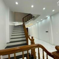 BÁN NHÀ ĐẸP HỒNG HÀ-BA ĐÌNH,RỘNG RÃI THOẢI MÃI DT 60M 4 TẦNG MT 4.5M GIÁ CHỈ 8.4 TỶ