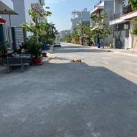 Cần Bán Gấp Lô Đất Khu Tái Định Cư Đông Hòa C, 74M2, (6X12M). Góc 2 Mặt Tiền. Sổ Hồng Riêng