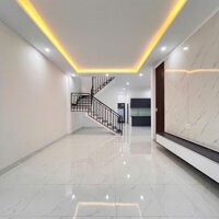 BIỆT THỰ SÂN VƯỜN SIÊU ĐẸP 6.5*30 GIÁP PHƯỜNG BỬU LONG