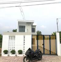 BIỆT THỰ SÂN VƯỜN SIÊU ĐẸP 6.5*30 GIÁP PHƯỜNG BỬU LONG