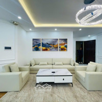 Cần Bán Căn Hộ 17T5 - Trung Hoà Nhân Chính - Cầu Giấy - Lh : 0886896533
