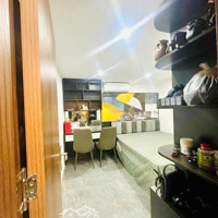 Bán Nhà Tập Thể Lô Góc Phố Đặng Văn Ngữ, Đống Đa 36/90M2. Giá Bán 4.7 Tỷ