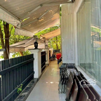 Bán Biệt Thự Him Lam Q7 Căn Góc 2 Mặt Tiền View Hồ Sinh Thái 10X20 Hầm 4 Lầu Có Thang Máy Giá Mềm