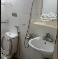Cho Thuê Phòng Trọ Tại Ngõ Giếng Mứt Cạnh 468 Bạch Mai - Diện Tích 25M2 - Liên Hệ: 05665.05665