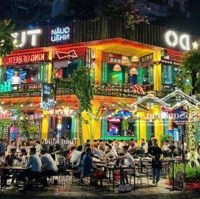 Siêu Phẩm! Nhà Mặt Phố Nguyễn Thị Định. Lô Góc 30M. Nhận Diện Đỉnh. Diện Tích 200M X 3 Tầng.