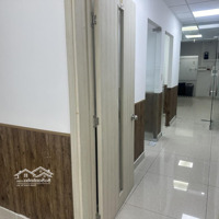 Cho Thuê Văn Phòng Mới Giá Tốt Đã Ngăn Phòng Phường 13 Quận 5.Diện Tích150M2 Giá Bán 40 Triệu /Tháng Đã Pql