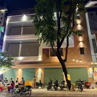 Chính Chủ Cho Thuê Nhà Mới Mặt Tiền Đường 376 Trường Sa, Gần Phan Xích Long, Phú Nhuận