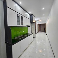 Bán nhà 30m² 4 tầng, Nguyễn Khoái, Hoàng Mai, 5.9 tỷ - Full nội thất