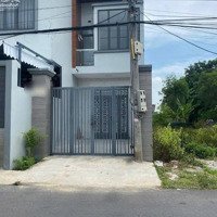 Cho Thuê Nhà Phú Mỹ Thủ Dầu Một- Bình Dương
- Nhà Sân Oto, 4 Phòng Ngủ, 1 Phòng Khách, Bếp, 1 Phòn