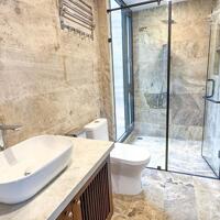 Cho Thuê Biệt Thự Có Bể Bơi Trong Ngõ Phố Âu Cơ Tây Hồ Hà Nội.