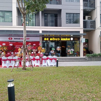 Bán Căn Shop Mặt Sảnh Đã Cho Ngân Hàng Thuê 50 Triệu/Tháng , Giá Bán 11 Tỷ Liên Hệ: 0828,185185