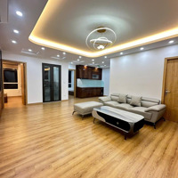 Cần Bán Gấp Căn Hộ Chung Cư 2 Phòng Ngủ- 140M Tòa 34T Hoàng Đạo Thúy. Liên Hệ: 0944928865