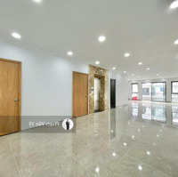 Văn Phòng Vạn Phúc 7X15M, Thang Máy, Máy Lạnh, Xe Free, Ngăn Vách Cầu Thang, Vị Trí Đẹp, Giá Bán 13 Triệu.