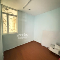 Cần Cho Thuê Chung Cư Giai Việt Q. 8 105M2 3Pn