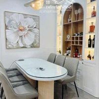 2 Phòng Ngủ86M2 Giá Bán 6,1 Tỷ Dự Án Bohemia Residence. Liên Hệ: 0907871994