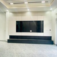 Cần bán gấp nhà 1 trệt 2 lầu, 55m2 4PN - 3WC, sổ hồng hoàn công, giá chỉ 5 tỷ 3 TL,Lh: 0388668882 gặp  Tâm ( zalo )