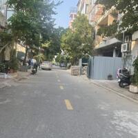Bán đất tái định cư X6 Thạch Bàn, cách đường Cổ Linh 10m, vị trí làm văn phòng, kinh doanh tốt