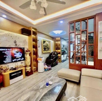 Nhà Bồ Đề, Ngõ Đẹp Ô Tô Vào Nhà, Gần Hồ, Gần Trường Tiểu Học Ái Mộ, Nhà Dân Xây, Ô Chờ Thang Máy.