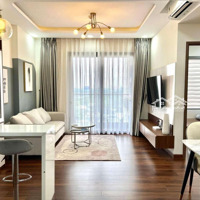 Cho Thuê Căn Hộ Đẹp Tại Oriental Plaza, 11 Triệu 88 M2, 2 Phòng Ngủ+ 2Wcn Liên Hệ 0949200003 Vân Anh