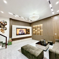 Bán Nhà Đẹp Bồ Đề 48M2 - 7 Tỷ - Ô Tô Gần - Full Nội Thất - Trung Tâm Tiện Ích - Pháp Lý Rõ Ràng