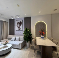 Bán Căn Hộ Melody Âu Cơ Quận Tân Phúdiện Tích94M2 3 Phòng Ngủ 2 Vệ Sinhgiá Bán 4,4 Tỷ. Liên Hệ: 0931196468. View Hồ Bơi