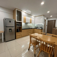 Nhượng Lại Căn 2 Phòng Ngủblock C Sẵn Nội Thất Dọn Ở Ngay View Hồ Bơi Liên Hệ: 0901018687