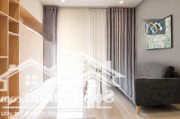 Cho Thuê Căn Hộ Oriental Plaza ,Diện Tích84 M2, 2 Phòng Ngủ, 2 Vệ Sinhgiá 9 Tr/Th Liên Hệ: 0909.242.853 Nhà Thoáng Mát Đẹp