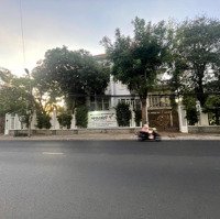 Bán Nhà 2 Mặt Phố Nguyễn Văn Hưởng Và Đường Số 7, Thảo Điền, Quận 2, Tp Thủ Đức ( 35X22M = 740M2 )