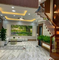 Nhà Hẻm 6M Khu Đồng Bộ ( Nguyễn Văn Nghi ) P7 1 Lững 3 Lầu- Full Nội Thất