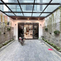 Hàng Hiếm 3 Tầng Tại Khúc Thừa Dụ, Giá Bán 5,5 Tỷ. Diện Tích Khủng 107M2 Nở Hậu. Đường Ô Tô Tránh Nhau