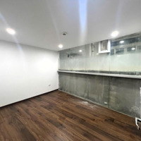 Shophouse Chân Đế 2 Tầng Diện Tích 200M2 - Giá Bán 20 Triệu/ Tháng