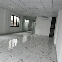 Chính Chủcho Thuê Văn Phòng95M2 Lô Góc View Cực Thoáng Mặt Phố Dịch Vọng Khúc Thừa Dụ Chỉ 14 Triệu/Th