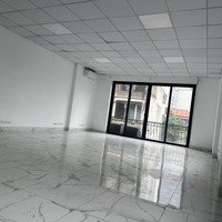 Chính Chủcho Thuê Văn Phòng95M2 Lô Góc View Cực Thoáng Mặt Phố Dịch Vọng Khúc Thừa Dụ Chỉ 14 Triệu/Th