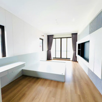 Bán Nhà Mặt Ngõ Cổ Linh-Thạch Bàn 48M 6Tầng Lô Góc-Thang Máy-Gara 2 Otô ,Full Nội Thất Chỉ 10,2 Tỷ