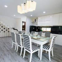 Cho Thuê Biệt Thự Khu Nam Thông , Phú Mỹ Hưng , Nhà Đẹp Ở Liền , Có Hồ Bơi Giá Rẻ.