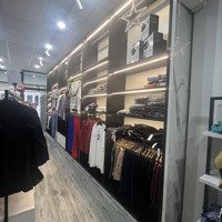 Sang Nguyên Căn Gồm Mặt Bằng Shop Thời Trang Full Nội Thất+ 1 Lầu- Hẻm Lớn Võ Thị Sáu, Q3