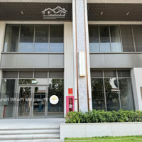 Tổng Hợp Shop Phú Mỹ Hưng Mặt Tiền Đẹp Khu Hồ Bán Nguyệt, Nhà Mới Sở Hữu Lâu Dài Mua Trực Tiếp Cdt