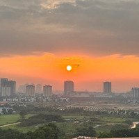 Bán Căn Hộ Siêu Phẩm View Trực Diện Sân Golf Ciputra - 69M2 - 2 Phòng Ngủ- Giá Bán 100 Triệu / M2