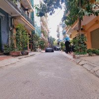 Bán Nhà Mặt Ngõ 12 Phố Đào Tấn,Ba Đìnhdiện Tích120M2,Mặt Tiền 6,2 M Lô Góc 6 Tầng Giá Bán 37,9 Tỷ