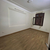 Cho Thuê Gấp Biệt Thự 6 Phòng Ngủ 4 Vệ Sinhtại Trần Bình, Cầu Giấy, 40 Triệu Vnd, 120M2