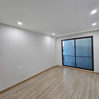 Bán Nr Phố Trạm Long Biên 32M X5 Tầng Cách 10M Ra Ô Tô Đỗ Giá Bán 5,8 Tỷ Gần Cầu Vĩnh Tuy Ở Víp