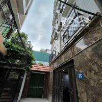 Bán Căn Hộ Dòng Tiền Xuân Thuỷ 90M2X6Tầng, Thang Máy, Full Nội Thất, Lô Góc Thoáng, Dòng Tiền 120 Triệu