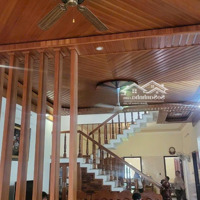 Bán Biệt Thự 2 Tầngmặt Tiềngần Nguyễn Xuân Khoát, Q. Sơn Trà, 180M2, 15 Tỷ (//Phạm Văn Đồng)