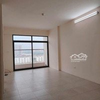 Do Chuyển Lên Phố Nên Vợ Chồng Em Quyết Định Bán 2 Phòng Ngủtòa 18T1 The Golden An Khánh 70M2, 2Pn