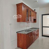 Do Chuyển Lên Phố Nên Vợ Chồng Em Quyết Định Bán 2 Phòng Ngủtòa 18T1 The Golden An Khánh 70M2, 2Pn