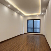 Chính Chủ Bán Nhà 5 Tầng Để Chuyển Trường Học Cho Con - Nhà Đẹp - Gần Linh Đàm Giá Bán 4,5 Tỷ