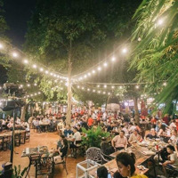 Cho Thuê Nhà Mặt Phố Quảng An. Diện Tích 300M X 3 Tầng + 100M Sân Vườn. Mặt Tiền 12M Thoáng Mát.