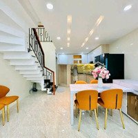 Gấp! Nhà 80M2 Hẻm 7M Thành Thái, Q10 - Gần Trường Nguyễn Khuyến. Giá Bán 3 Tỷ 550. Xây Trệt - 3 Lầu